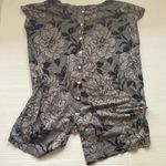 C&C California  gray blue floral button back cap sleeve linen shirt, size large Photo 0