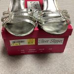 Silver Slipper Belle Silver with Rhinestones 3” High Heels * Size 7.5 Photo 5