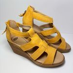 Dr Scholls Suede Wedge Sandal Sz 8.5 M Long Island Yellow Zip Back Photo 0