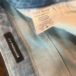 Judy Blue  Mid Rise Star Pocket Light Wash Distressed Jeans 7/28 EUC Photo 2