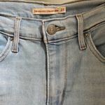 Levi's 724 High Rise Straight Crop in Light Distressed Blue, Size 27 Photo 5