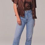 Abercrombie & Fitch (NWOT)  Ultra High Rise 90s Straight Jean- Light w Vent Hem Photo 1