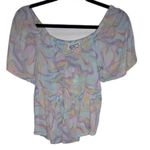 Hippie Rose  NWT Cropped top size medium.     LTOP227 Photo 1