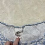 destined Blue Floral Cropped Tee Shirt Photo 2