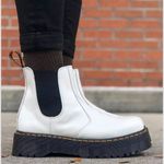 Dr. Martens NEW 2976 Smooth Leather Platform Chelsea Boots Photo 3