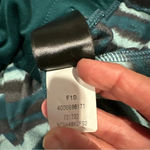 The North Face  WOMENS PULLOVER SWEATER TURTLE
NECK MEDIUM GREEN ANIMAL
PRINT Photo 10