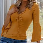 Illa Illa Ribbed Flare Sleeve Top‎ Photo 2