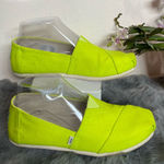Toms Tom’s Neon Yellow Slip-On Shoes NWOT Photo 0