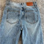 Princess Polly  Asymmetrical button front straight leg jeans light wash‎ Photo 13