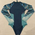 Wave Life Atlantis print women size XS Paddlesuit swim back zipper long sleeves Green Photo 2