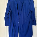 CHAUS NEW YORK ladies Quarter Sleeve blouse is a size Medium Photo 0