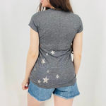 Michael Stars  boho v-neck star printed tee in gray / silver size s Photo 5