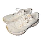 Brooks  Revel 6. Women Size 8 Color White. Photo 1