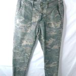 No Boundaries NoBo 11 30x23 Cammo Mid Rise Raw Hem Capri Pants Photo 0