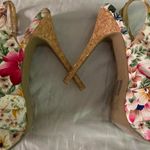 Forever 21 Flower Heel ๐บ Photo 2