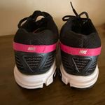Nike Womens  Downshifter 5 Black & Pink Athletic | Running | Yoga | Gym Shoes Photo 3