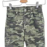 Good American Good Waist Skinny Jeans in Camo Print Size 00 / 24 Photo 3