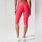 Alo Yoga NWT ALO Airlift Contrast Set (Bra SZ S), (Legging SZ XS) Candy Stripe Photo 1