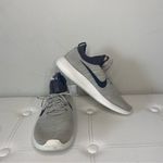 Nike Roshe Two Flyknit V2 # 917688-002 Pale Gray Women Sz 10 Photo 1
