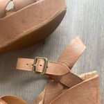 Kork-Ease  Women’s Sz 7 Tan Sandal Wedge Shoes Photo 2