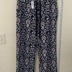 Loft NWT Ann Taylor  floral casual pants. Size : M Photo 0