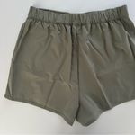 Gymshark L/L Scallop Hem Shaped Shorts & Balcony Peek A Boo Sports Bra Set Photo 7