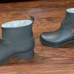 Lucky Brand Women’s Gray Rindah rubber ankle boots rainboots spring outdoors Photo 3