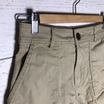 H&M khaki shorts Photo 2