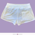 Vuori  Shorts Photo 4