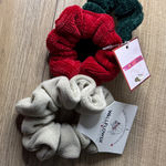 Wallflower Sleigh Girlie Scrunchie Trio Photo 0