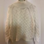 Vince Camuto women white Turkle neck long sleeve sweater size small Not fitted Photo 3