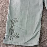 Gloria Vanderbilt Women's Capri Cropped Pants Embroidered Size 18 Comfort Cadual Photo 2