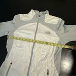 The North Face  Women's White and Gray Ski Jacket Photo 5