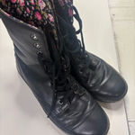 Dr. Martens  Air Wair Stratford Black Floral Foldover Leather Combat Boots Size 8L Photo 0