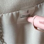 T Tahari  Tan Women’s Blazer Zip Front Sz 6 Photo 3