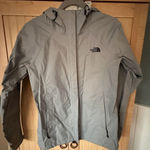 The North Face  Women's Small Venture 2 DryVent Rain Outdoor Hike Trail Jacket Photo 0