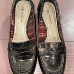Anne Klein  wedge loafer Metallic Pewter size 7 Photo 0