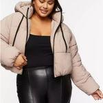 Forever 21 tan puffer jacket Photo 0