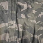 Athleta  camo farallón jogger size 6 Photo 7
