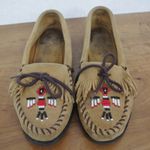 Minnetonka Beaded Ladies' Suede Moccasin Flats Size 9 Photo 6