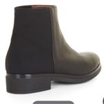 BCBGMAXAZRIA New  Black Cow Leather Ankle Boots 9.5 Collin Photo 2