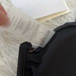 Good American New  Women’s Showoff Curve Bikini Top in black size Medium Photo 9