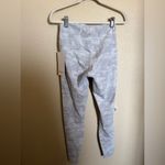 Lululemon  Wunder Under HR 28“ Tight Size 8‎ Incognito Camo Jacquard Alpine White Photo 6