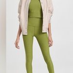 Beyond Yoga Spacedye Out Of Pocket High Waisted Capri Legging Fern Green Size M Photo 2