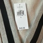 Gap  Gray Sleeveless V-Neck Sweater Vest Photo 5