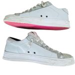 P448 Women's Jack Perforated Calf Hair Trim Sneakers Photo 7