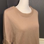 Essue  ruffle sweatshirt Photo 2