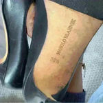 Manolo Blahnik  Fiorix Suede Cut-Away Pumps 38 1/2 color black . Photo 6