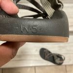 Chacos Chaco floral Sandals size 5 Photo 4