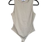 Boundle House of Harlow 1960 Black and Cream Tank Tops Size M Photo 2